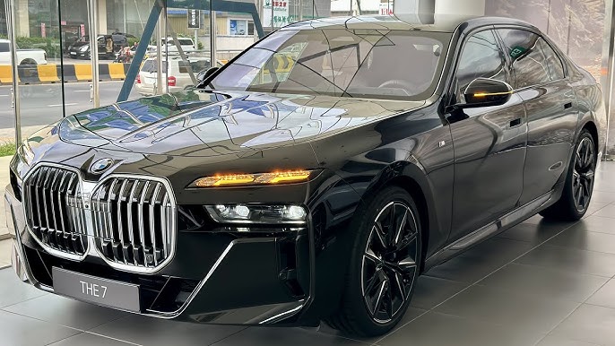 Sonam Kapoor BMW 740i M Sport Features